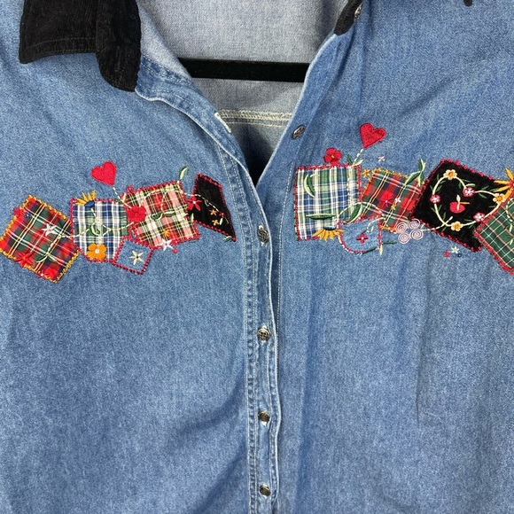 Quizz Again Blue Denim Vintage Button Up Embroidered Floral Top S Women’s EUC - Picture 5 of 15
